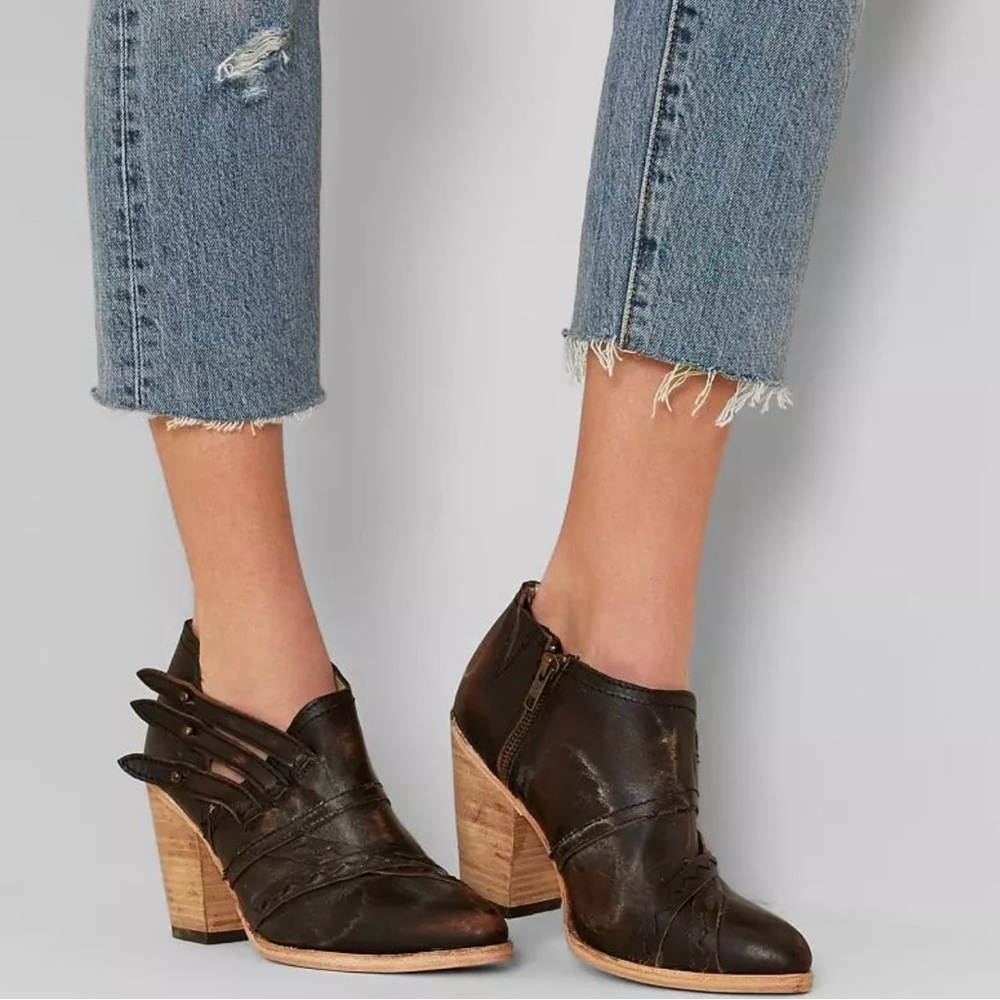 {Freebird} Gate Ankle Boot